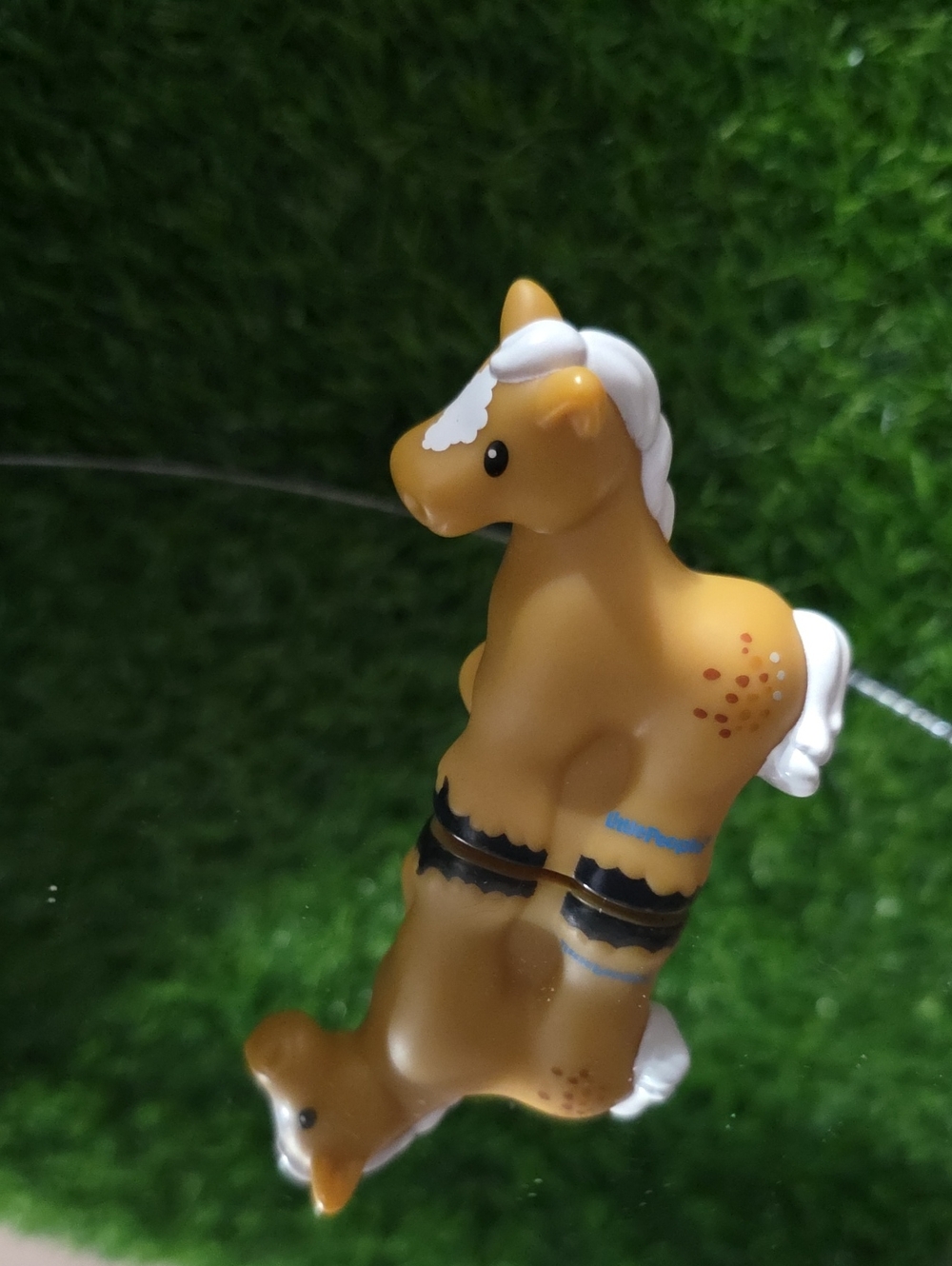 2016 LITTLE PEOPLE TAN BABY COLT